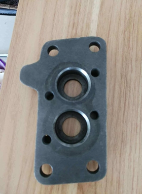 SD32变速箱盖175-15-45530