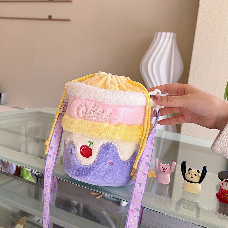 可爱小包包女2024新款时尚百搭卡通毛绒单肩包少女洋气蛋糕斜挎包