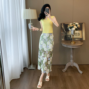 夏季搭配一整套黄色U领短款T恤上衣高级感水溶蕾丝半身裙两件套装