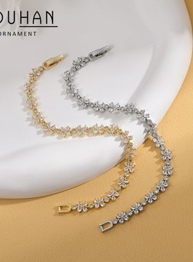 夏季新款微镶锆石气质手链女小众设计高级感花瓣手饰简约百搭手镯