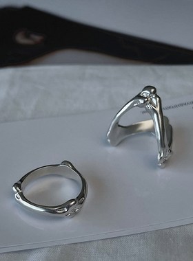 从不睡觉 现货宫下贵裕风经典独特环形双色骨头戒指小众情侣指环