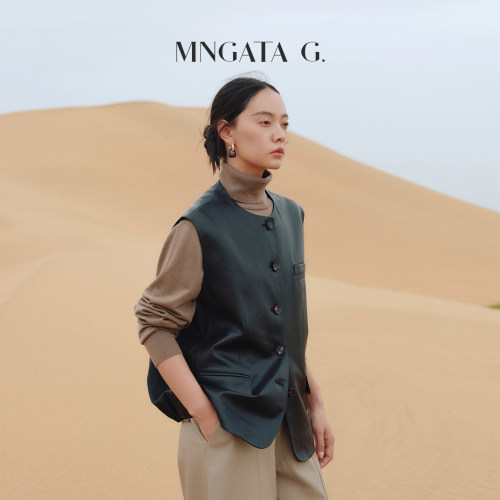 宫小妍羊皮轻中式马甲