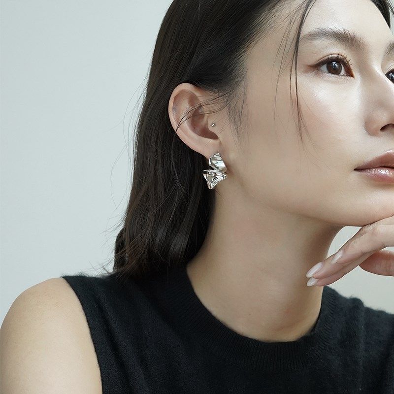 裙摆耳钉小众设计感气质高级感大气法式独特个性冷淡风耳环耳饰,饰品/流行首饰/时尚饰品新,耳钉,淘宝优惠券,粉丝福利购,淘宝优惠卷