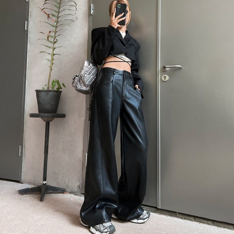 哑光黑色皮裤女2024新款秋冬高腰直筒阔腿裤高级感显瘦宽松拖地裤,女装/女士精品,休闲裤,淘宝优惠券,粉丝福利购,淘宝优惠卷