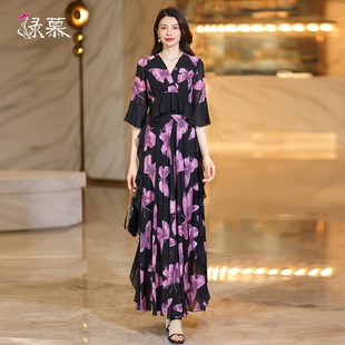 2025新款轻奢高级感收腰显瘦雪纺连衣裙长款女夏季气质印花超长裙