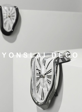 现代轻奢创意时钟挂钟摆件书房书架样板房博古架软装饰品艺术摆设