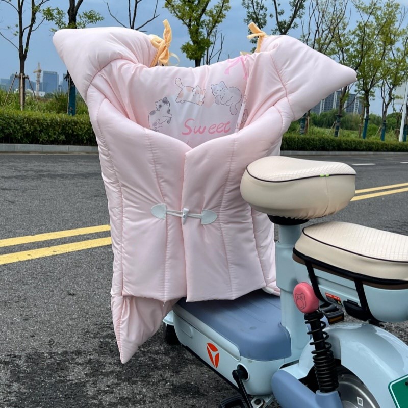 女生粉色电动车挡风被冬季加绒加厚E牛奶绒电车摩托防风罩四季通
