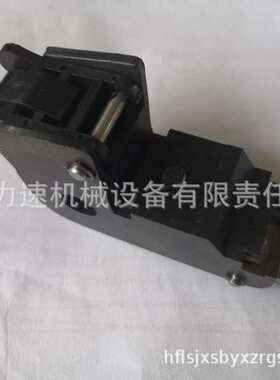 赛远SK1350F  配件刻字机配件 压轮 压纸器