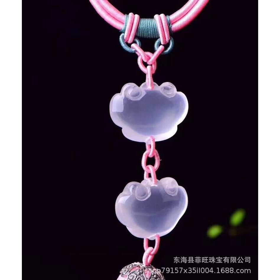 天然乳白晶锁车挂搭配手工编织流苏 白水晶如意锁车挂