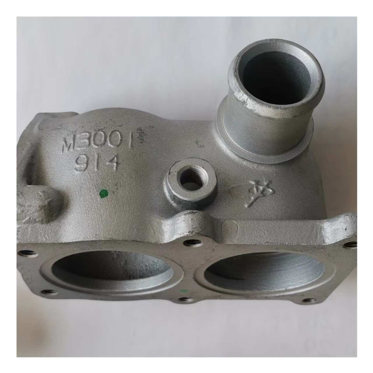 玉柴发电机组发动机配件柴油机YC6M350节温器上罩壳底座螺丝堵头