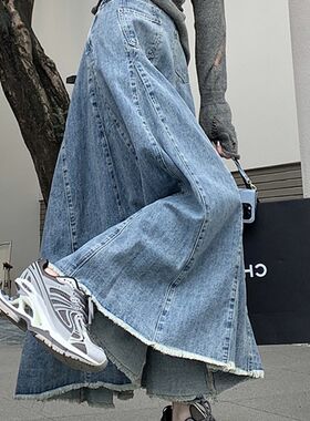 300斤加肥加大胖mm大码春秋新款牛仔半身裙女高腰毛边百褶a字伞裙