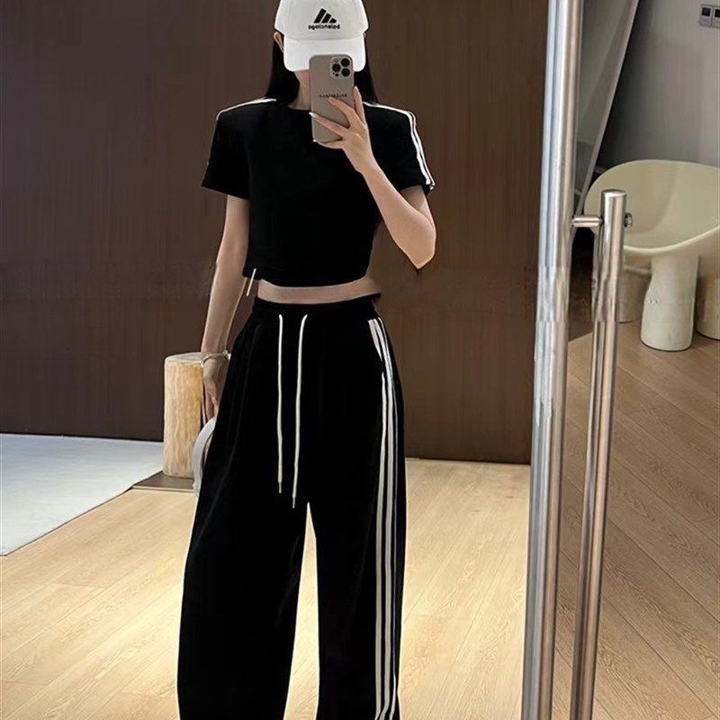 时尚休闲运动套装女夏季辣妹修身短款圆领短袖T恤阔腿长裤两件套