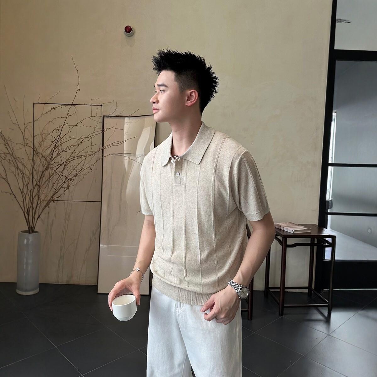 轻熟男士竖条纹翻领针织