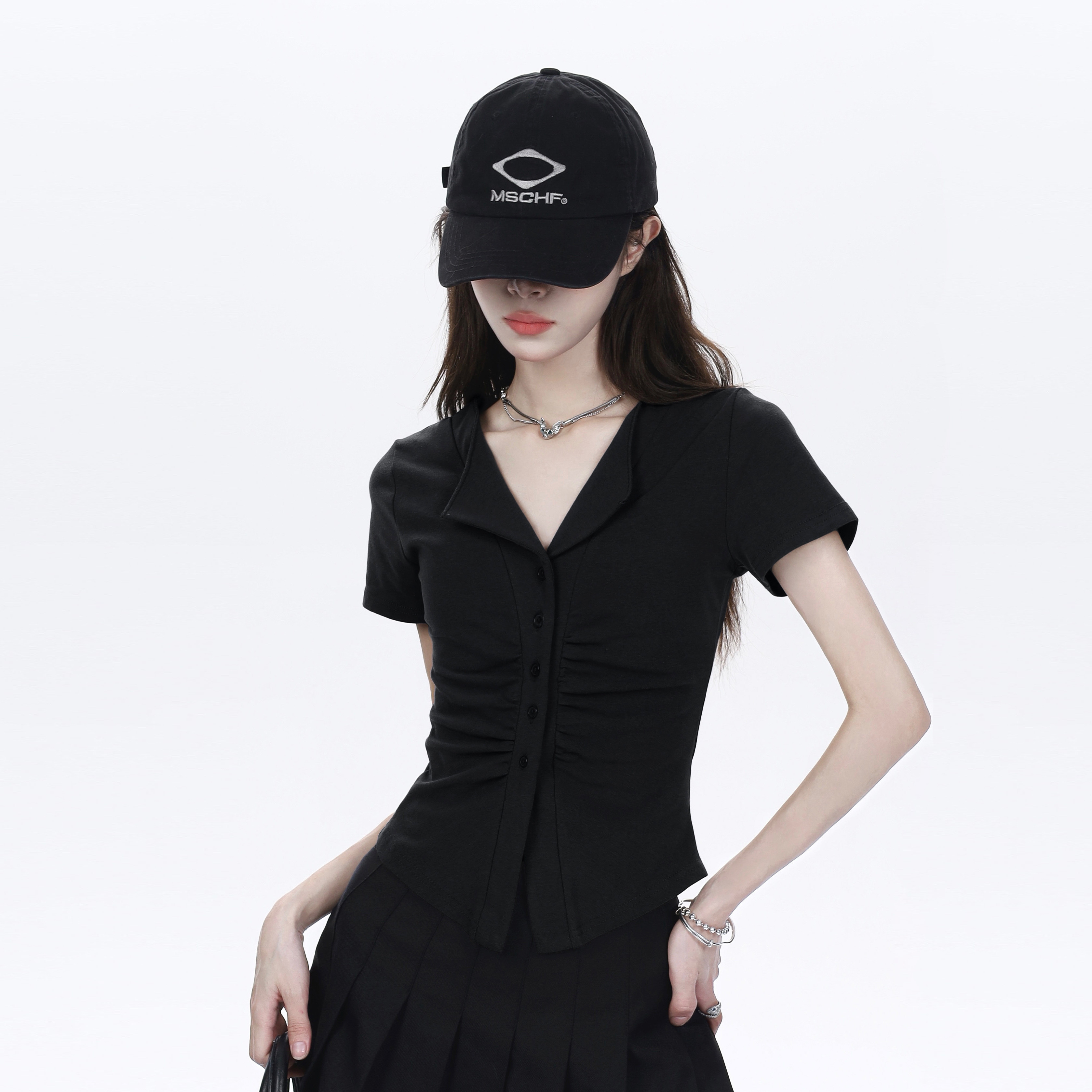 黑色辣妹风正肩短袖T恤女