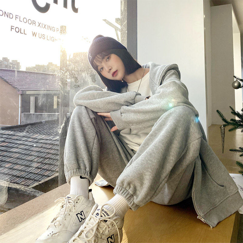 灰色运动裤女宽松束脚春季哈伦显瘦加绒卫裤潮ins小个子休闲裤子