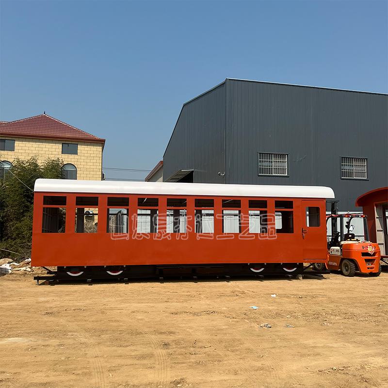 大型复古蒸汽火车头模型东风绿皮火车厢火车餐厅一条街步行街展览