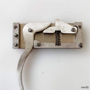 不锈钢卡弦锁弓箭释放器三联动锁触动开关推拉门碰触锁秦弩机模型