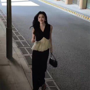 高级感套装女夏季新款V领洋气时尚拼色背心显瘦百搭休闲裤两件套