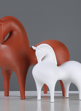 现代极简抽象红色马树脂摆件饰品客厅办公室玄关装饰北欧轻奢高档