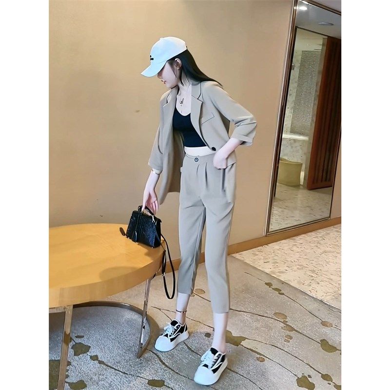 欧货高级感西装套装女秋季气质小个子后背开叉西服直筒裤两件式套,女装/女士精品,时尚套装,淘宝优惠券,粉丝福利购,淘宝优惠卷