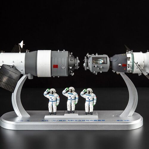 天宫一号 天宫二号 嫦娥2号 玉兔登月车 天宫对接模型
