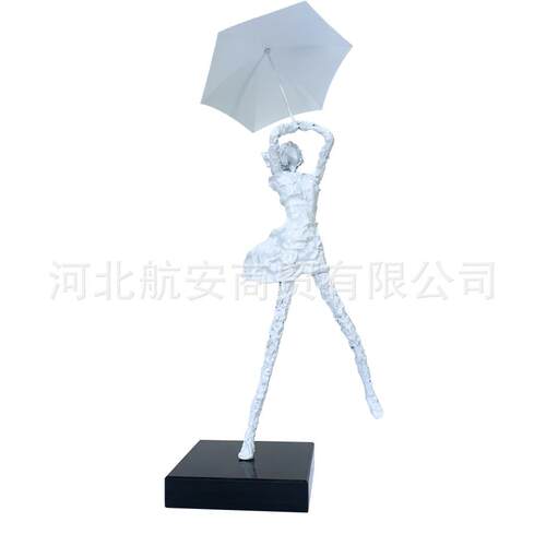 现代简约创意树脂撑伞女孩摆件样板房售楼处桌面电视柜茶几工艺品
