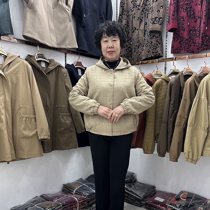 早秋连帽外套女短款小个子40岁50女人年轻妈妈夹克衫2023舒适外套,女装/女士精品,中老年女装,淘宝优惠券,粉丝福利购,淘宝优惠卷
