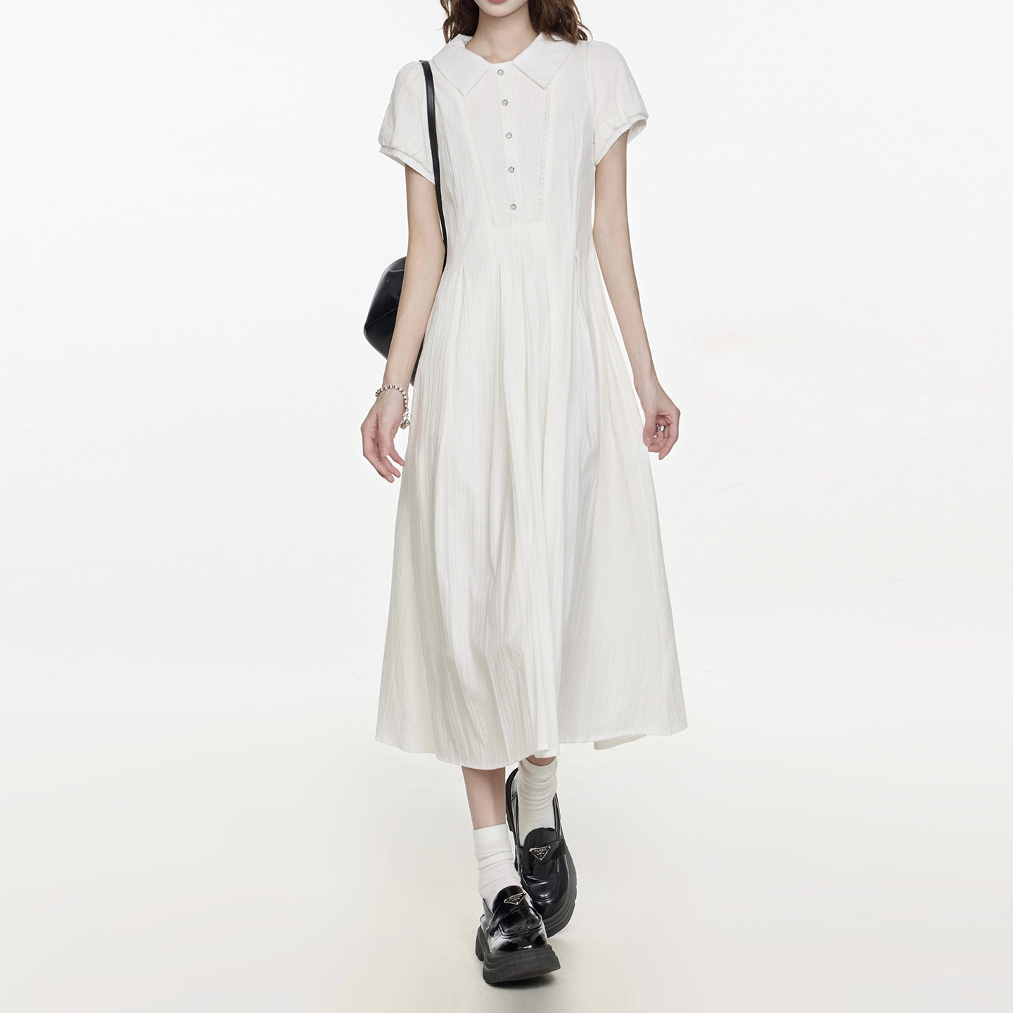 白色短袖洋装女2026夏季