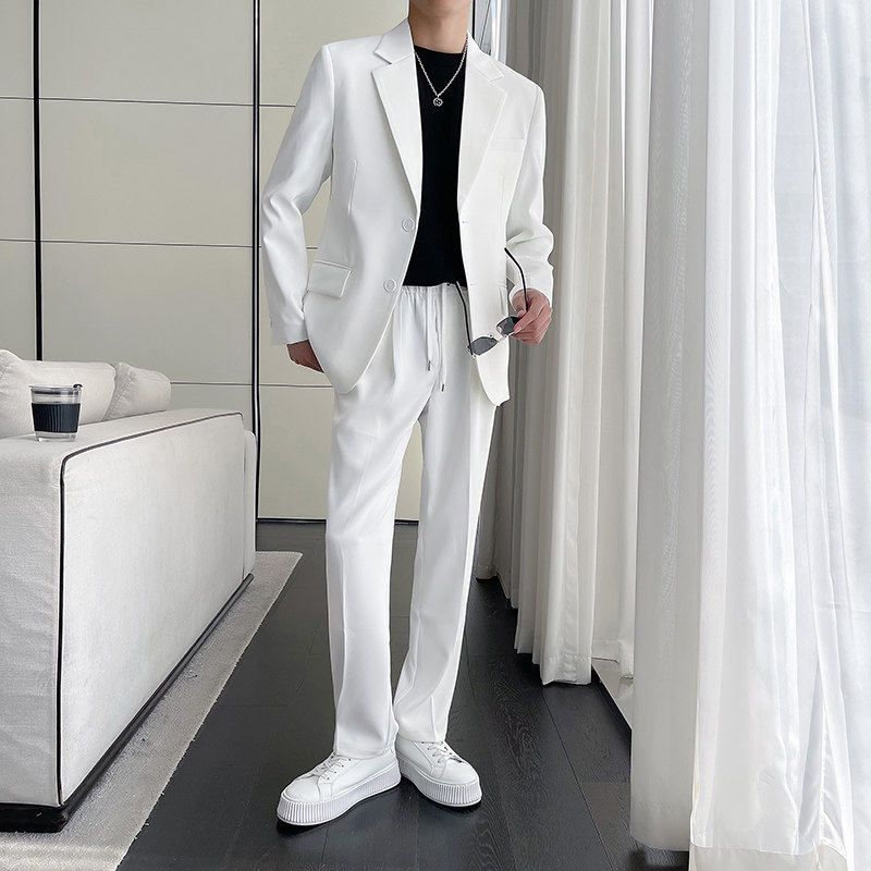 轻熟风阔版白色西服套装