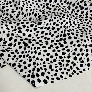 D719白底黑点印花裂纹绉雪纺布头 柔软透气垂坠连衣裙旗袍diy面料