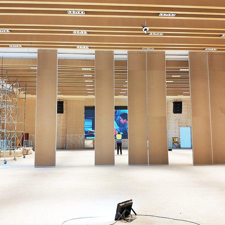 酒店宴会厅会议室超吊轨活动隔音隔断墙移动屏风展览馆吊轨展板