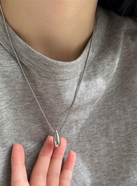 银色水滴蛇骨链极简风吊坠冷淡高级感项链流行穿搭配饰装饰品挂件