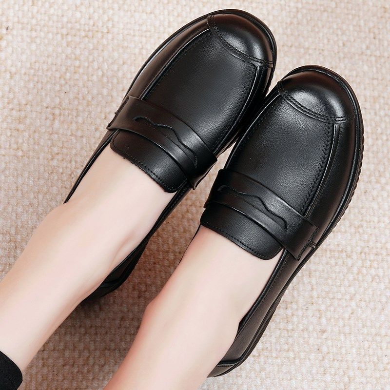 2025春秋款妈妈鞋真皮软底单鞋中年工作皮鞋舒适平底中老年人女鞋,女鞋,浅口单鞋,淘宝优惠券,粉丝福利购,淘宝优惠卷