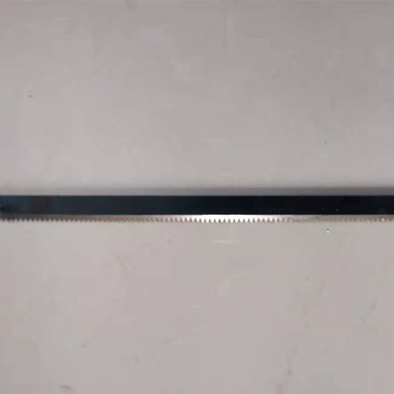 立式包装机配件锯齿切刀横封模具切刀片一字切刀弹簧钢双斜310*3图片