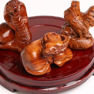 花梨木十二生肖鼠龙猴猪兔羊马虎狗蛇鸡牛三合摆件六合盘玩手把件