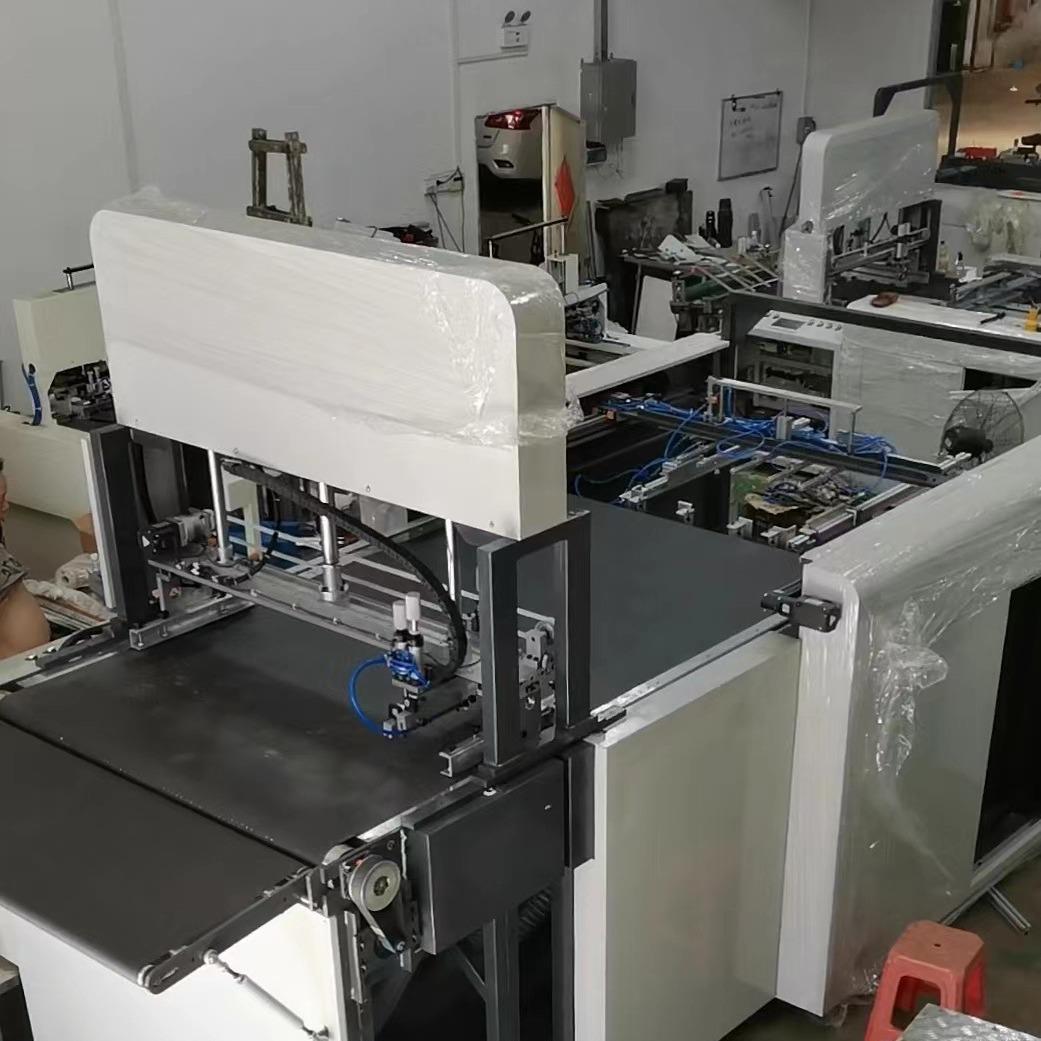 生产厂家供应自动网印机自动贴盒机东莞鑫乔大型自动丝印机