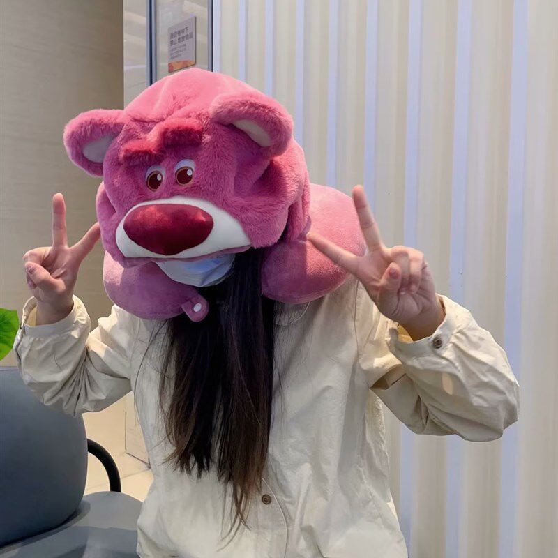 草莓熊连帽靠枕戴帽U型枕动漫卡通午睡旅行帽女款靠枕脖子护颈枕