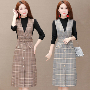 毛呢抱婴袋裙两件套女2023冬季新款收腰显瘦背心马甲内搭洋装套装