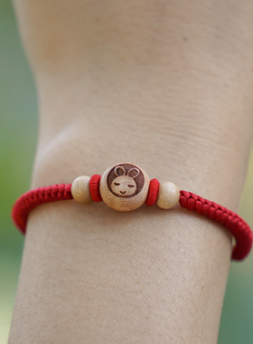 婴儿童宝宝桃木红绳手链男女护身防吓惊生肖本命年属兔龙桃核手串