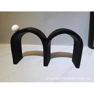 现代简约创意树脂M摆件样板房售楼处桌面茶几树脂工艺品摆件饰品