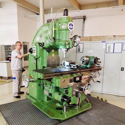 立式升降台铣床XA5040（B1-400K）X53K北京大力铣床