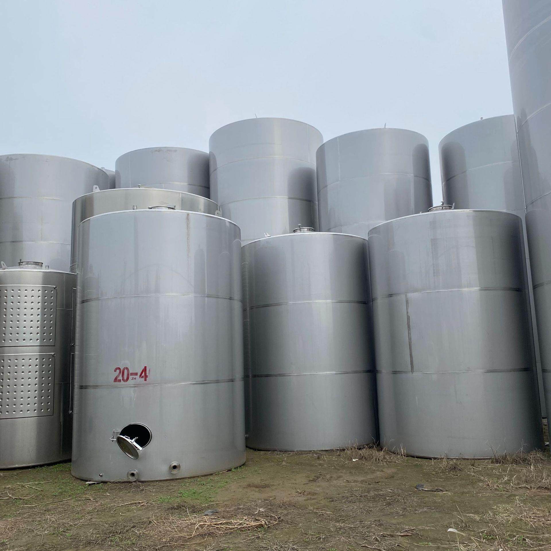 大容量化工卧式储罐液体密闭密封式果汁饮料石化304不锈钢储罐,清洗/食品/商业设备,奶罐/储罐,淘宝优惠券,粉丝福利购,淘宝优惠卷
