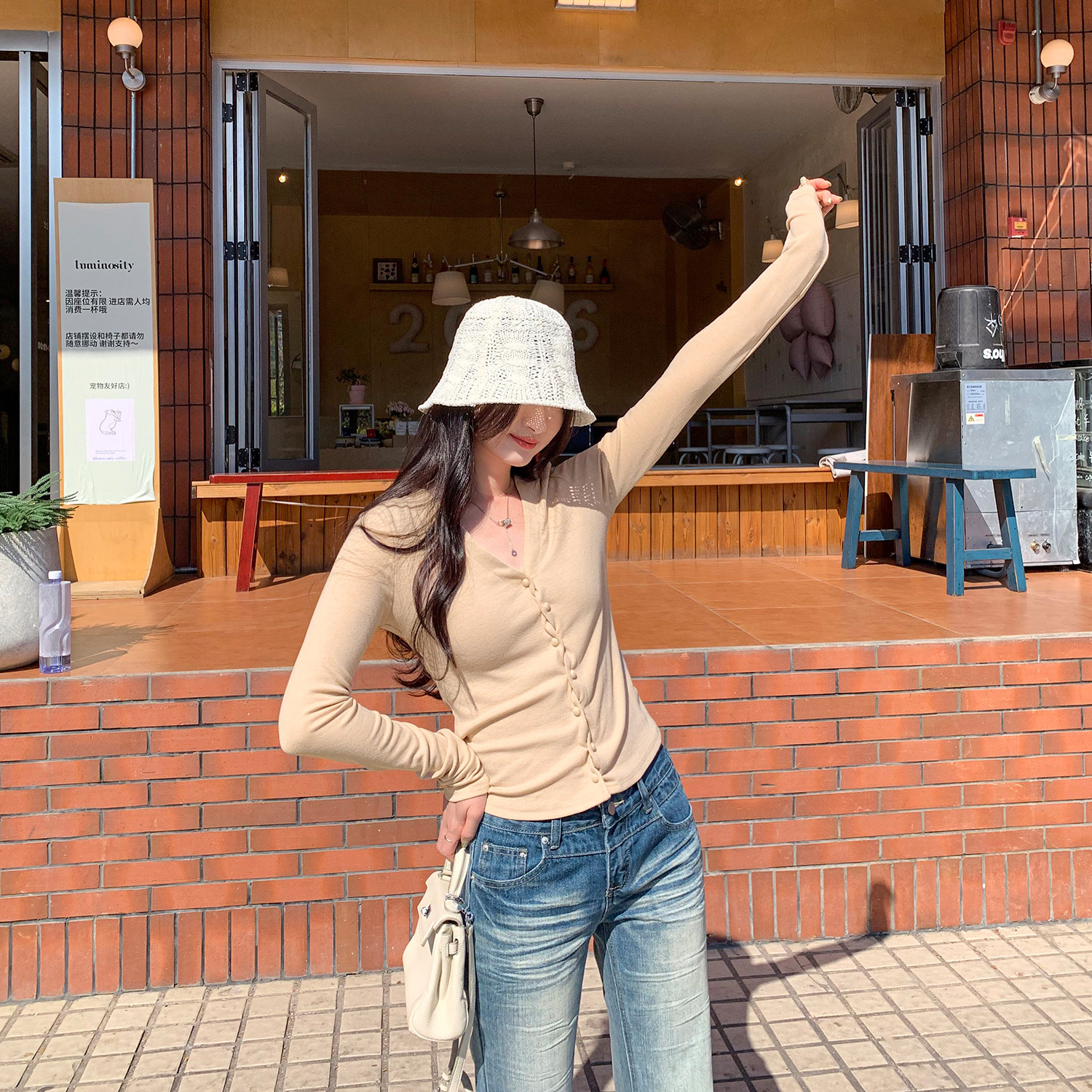 扭褶系扣V领开衫外搭女20
