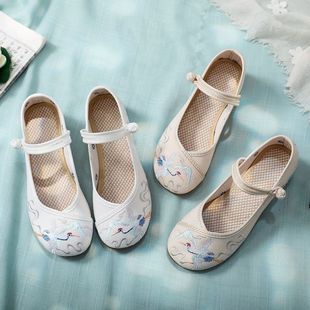 古风鞋子坡跟汉服鞋女纯白低跟内增高绣花鞋女民族风中国风布鞋女