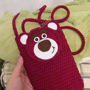 超甜手工钩织草莓熊手机包成品送女友送闺蜜针织手机包手工编织包