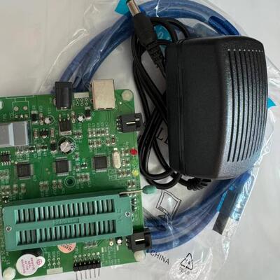 台湾笙泉Megawin U1烧录器 编程工具MPC89 支持脱机原装原厂现货