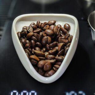 咖啡豆称量豆碟咖啡粉陶瓷量杯生豆盘熟豆样品展示盘船型冷却盘子