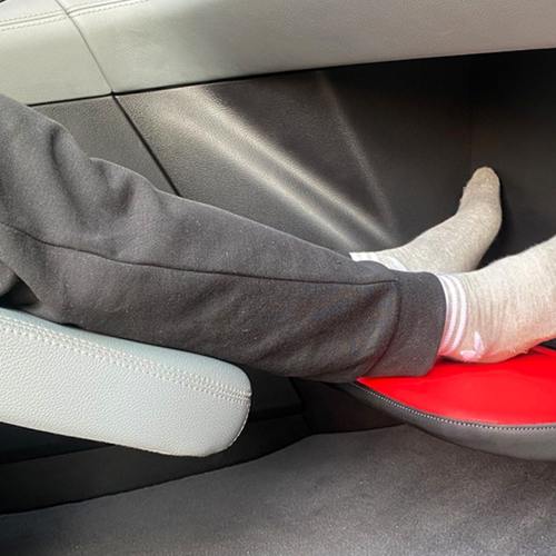 汽车用品EC6ES6副驾驶脚托适用蔚来女王座椅升级改装件加装腿拖板