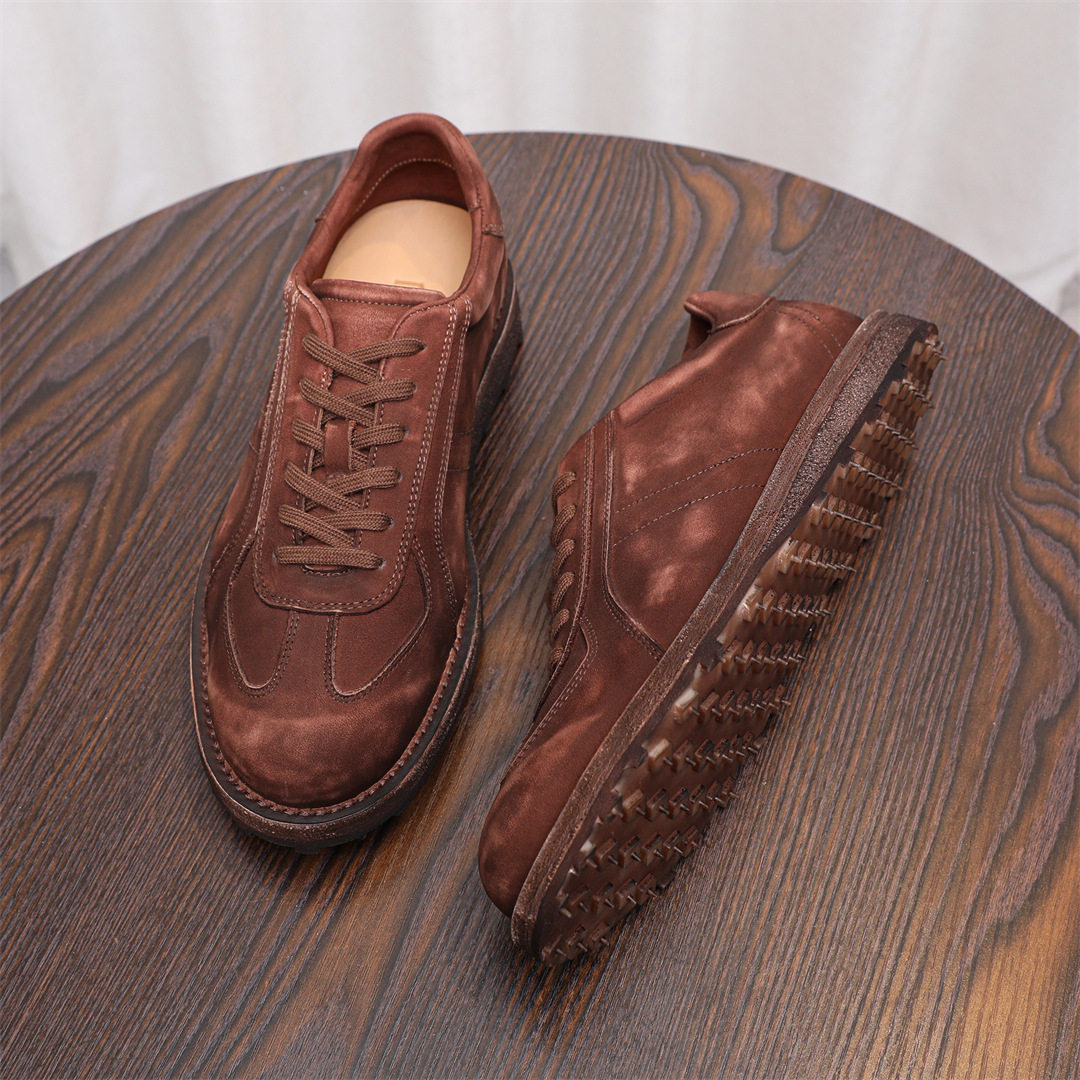 2026春新品个性德训鞋男式水洗牛皮手工固特异厚软底运动休闲板鞋