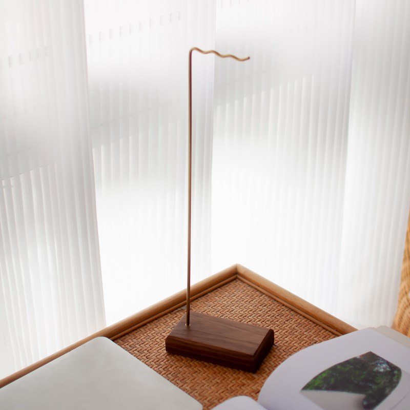 实木桌面风铃支架 毛笔挂架 首饰陈列展示架子 家U居摆件拍摄道具